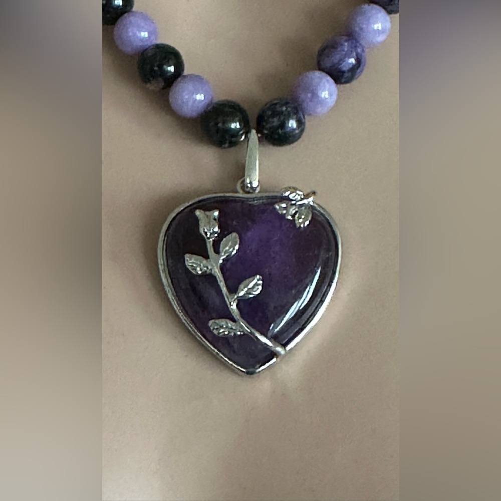 20 inch Amethyst and Charoite bead necklace NWOT - Picture 2 of 15